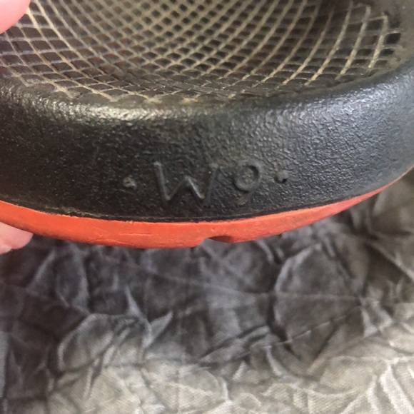 Chacos - Picture 3 of 4